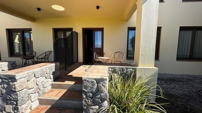 Suite Room – Vineyards and Hills View