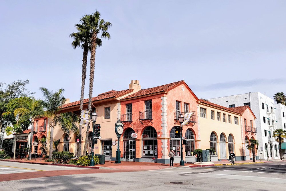 Shopping in Santa Barbara, California